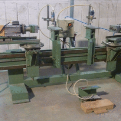 Masina pentru gauri multiple in capete ELIND