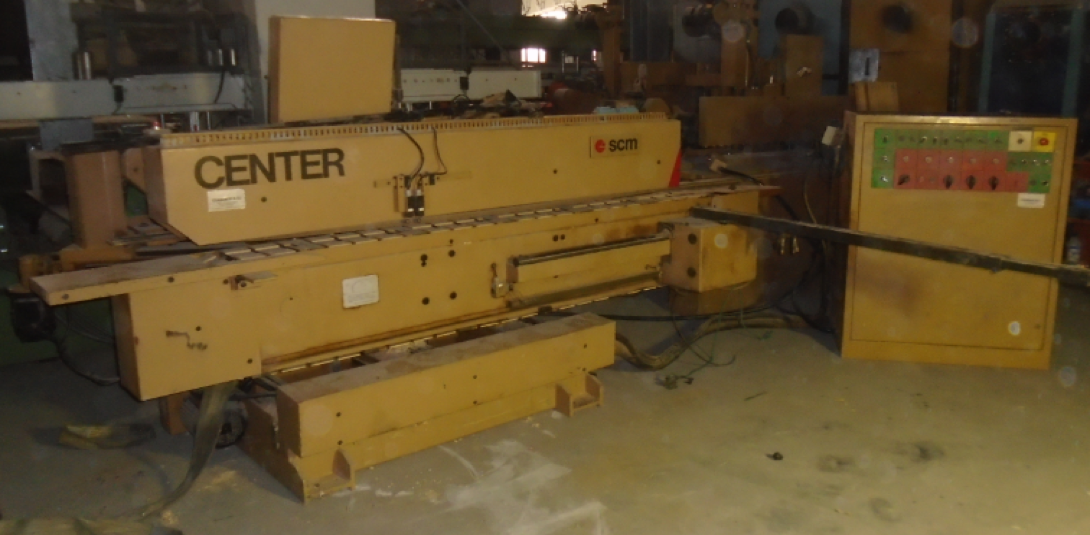 Combinata unghiulara pentru ferestre SCM, model CENTER
