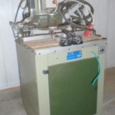 Masina automata pentru capsat BREVETTI MOTTA, model AUT 82/86