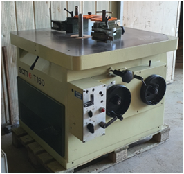 Masina de frezat cu ax vertical SCM