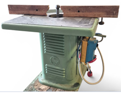 Masina de frezat cu ax vertical AGC